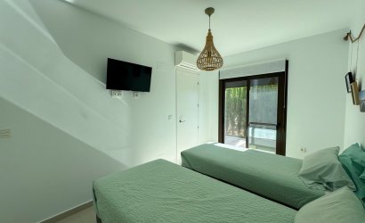 Herverkoop - Herenhuis -
Algorfa