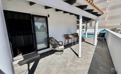 Herverkoop - Villa -
Punta Prima