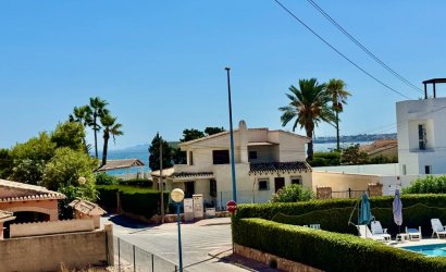 Herverkoop - Villa -
Punta Prima