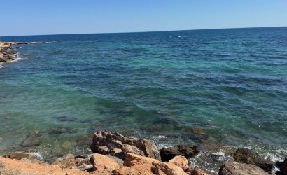 Herverkoop - Villa -
Punta Prima