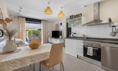 Herverkoop - Apartment -
La Mata - Playa