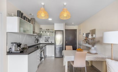 Herverkoop - Apartment -
La Mata - Playa