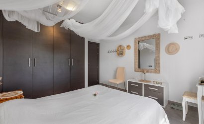 Herverkoop - Apartment -
La Mata - Playa