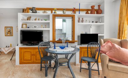 Herverkoop - Apartment -
La Mata - Playa