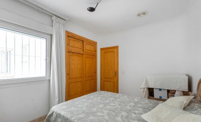 Herverkoop - Apartment -
La Mata - Playa