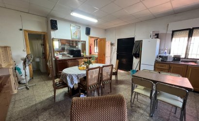 Herverkoop - Country House -
Sax