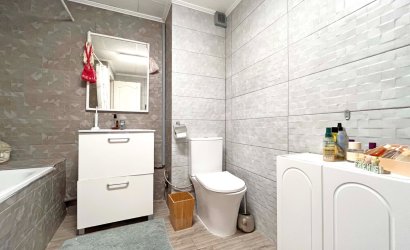 Resale - Villa -
Orihuela Costa - La Zenia