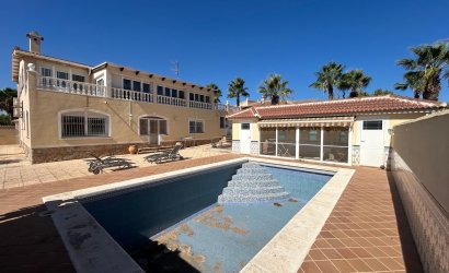 Resale - Villa -
Ciudad Quesada - town