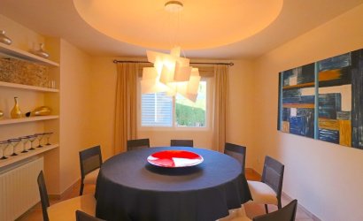 Resale - Villa -
Benidorm - Coblanca