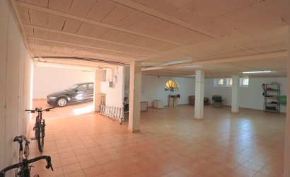 Resale - Villa -
Benidorm - Coblanca