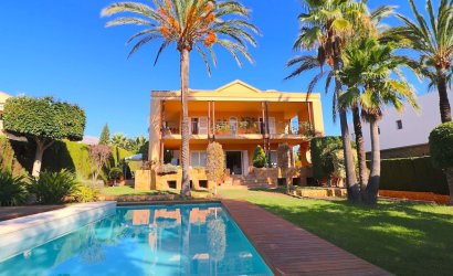 Resale - Villa -
Benidorm - Coblanca