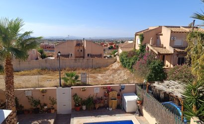 Resale - Townhouse -
Fortuna