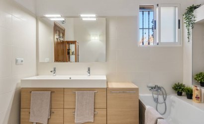 Herverkoop - Country House -
Catral