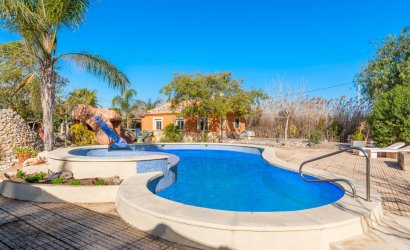 Herverkoop - Country House -
Catral