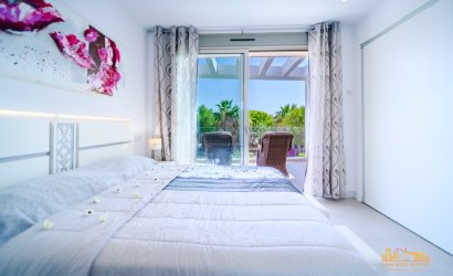 Resale - Villa -
Orihuela Costa - Villamartín