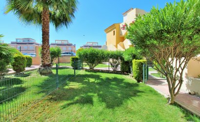 Resale - Apartment -
Punta Prima