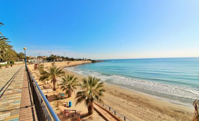 Resale - Apartment -
Punta Prima