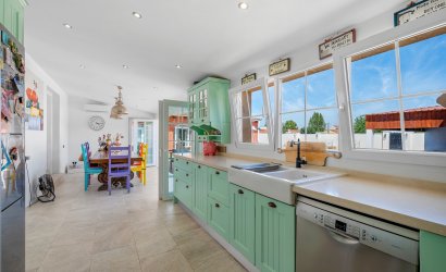 Herverkoop - Country House -
Almoradí - Las Heredades