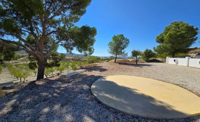 Resale - Country House -
La Zarza