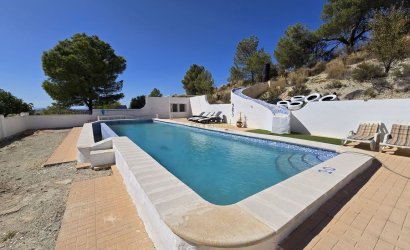 Resale - Country House -
La Zarza