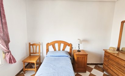 Herverkoop - Herenhuis -
Los Alcazares