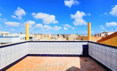 Herverkoop - Herenhuis -
Los Alcazares