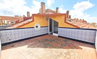 Herverkoop - Herenhuis -
Los Alcazares