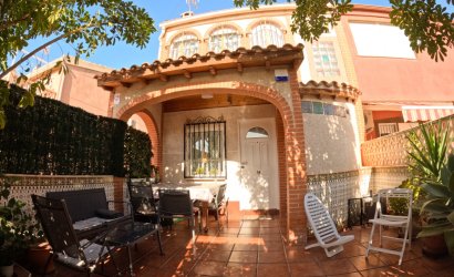 Resale - Townhouse -
Torrevieja - El Acequión - Los Náufragos
