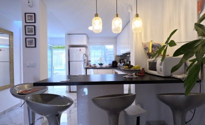 Resale - Townhouse -
Torrevieja - El Acequión - Los Náufragos