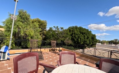 Resale - Townhouse -
Torrevieja - El Acequión - Los Náufragos