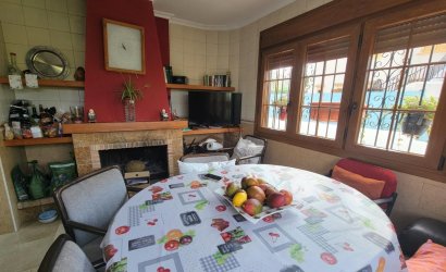 Revente - Villa -
Torrevieja - Aguas Nuevas