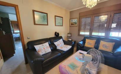 Revente - Villa -
Torrevieja - Aguas Nuevas