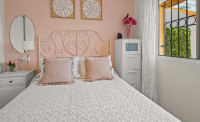 Herverkoop - Villa -
Torre de la Horadada - Pueblo Latino