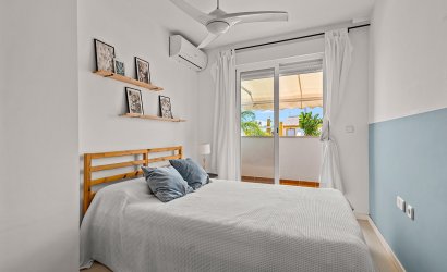 Herverkoop - Villa -
Torre de la Horadada - Pueblo Latino