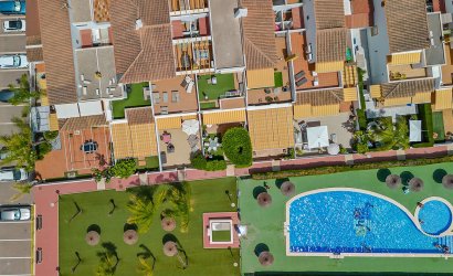 Herverkoop - Villa -
Torre de la Horadada - Pueblo Latino