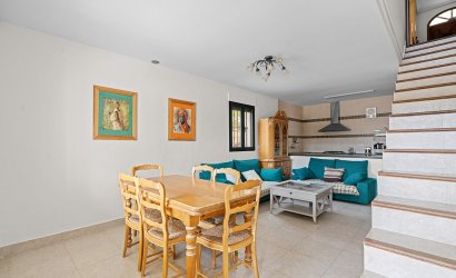 Reventa - Villa -
Alicante - Rebolledo