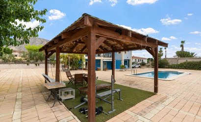 Reventa - Villa -
Alicante - Rebolledo