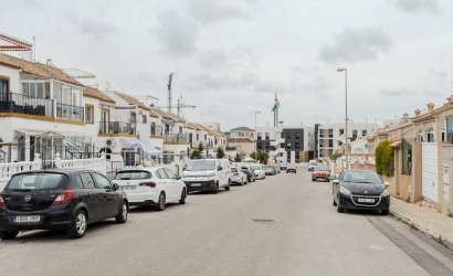 Herverkoop - Herenhuis -
Orihuela Costa - Los Altos