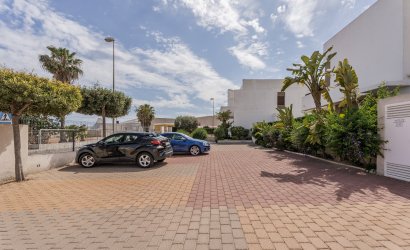 Reventa - Apartment -
Orihuela Costa - La Zenia