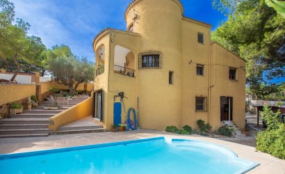 Herverkoop - Villa -
Villamartín - Res. Las Filipinas