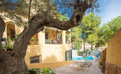 Herverkoop - Villa -
Villamartín - Res. Las Filipinas