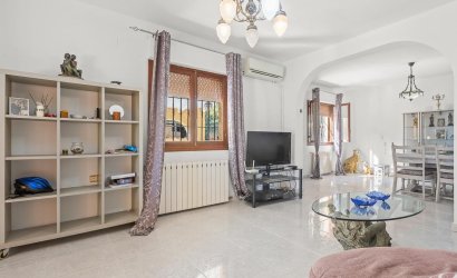 Herverkoop - Villa -
Villamartín - Res. Las Filipinas