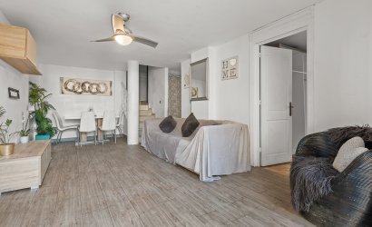 Herverkoop - Villa -
Orihuela Costa - Playa Flamenca