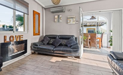 Herverkoop - Villa -
Orihuela Costa - Playa Flamenca