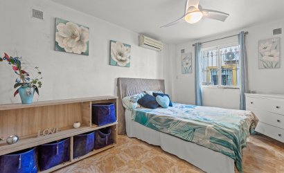 Herverkoop - Villa -
Orihuela Costa - Playa Flamenca