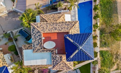 Herverkoop - Villa -
Orihuela Costa - Playa Flamenca