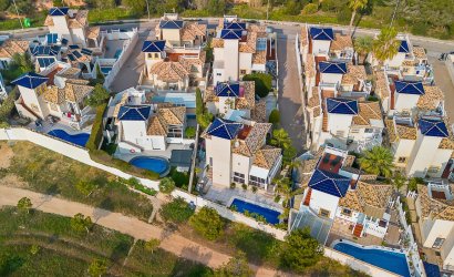 Herverkoop - Villa -
Orihuela Costa - Playa Flamenca