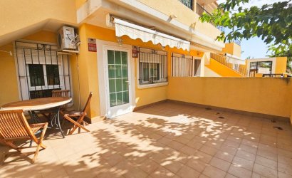 Herverkoop - Herenhuis -
Los Alcazares