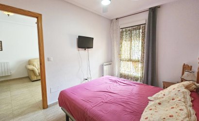 Herverkoop - Herenhuis -
Los Alcazares