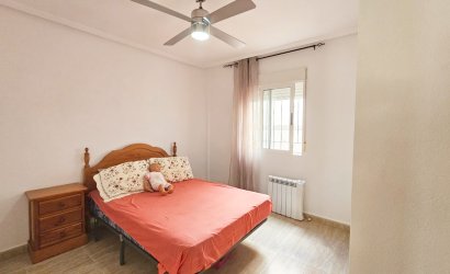 Herverkoop - Herenhuis -
Los Alcazares